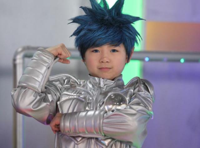 星际精灵蓝多多长大啦小时候平平无奇19岁帅成翻版王俊凯