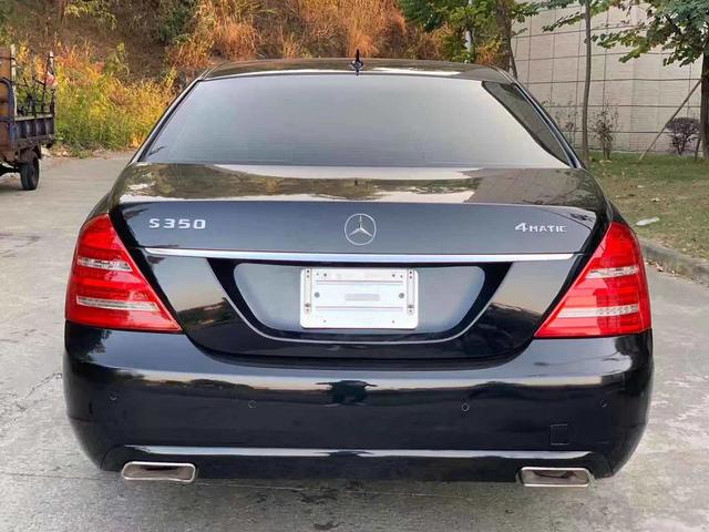实拍奔驰s350仅售15万,外观大气商务,是令人信赖的优秀座驾