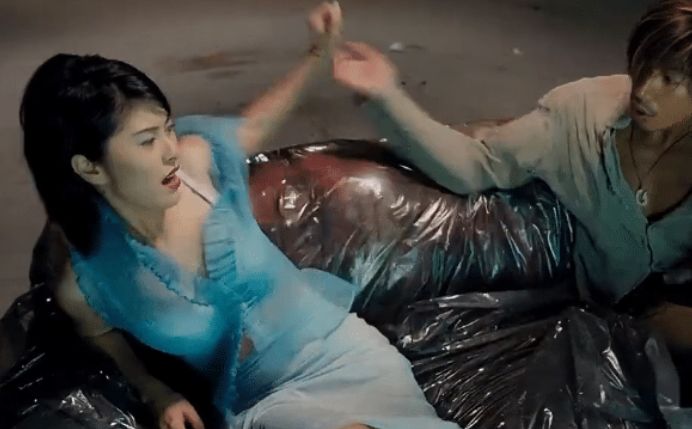 当时扮演方婷这个角色的人物正是演员黎淑贤.