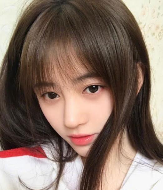 鞠婧祎不适合留短发唯一一张短发照片曝光后,妥妥的校园女神脸