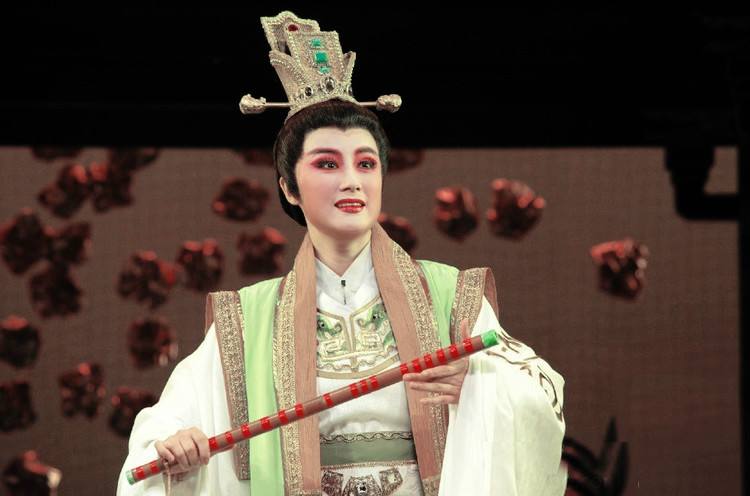 被视为越剧接班人,巅峰时期的张宇峰为什么突然离开舞台?