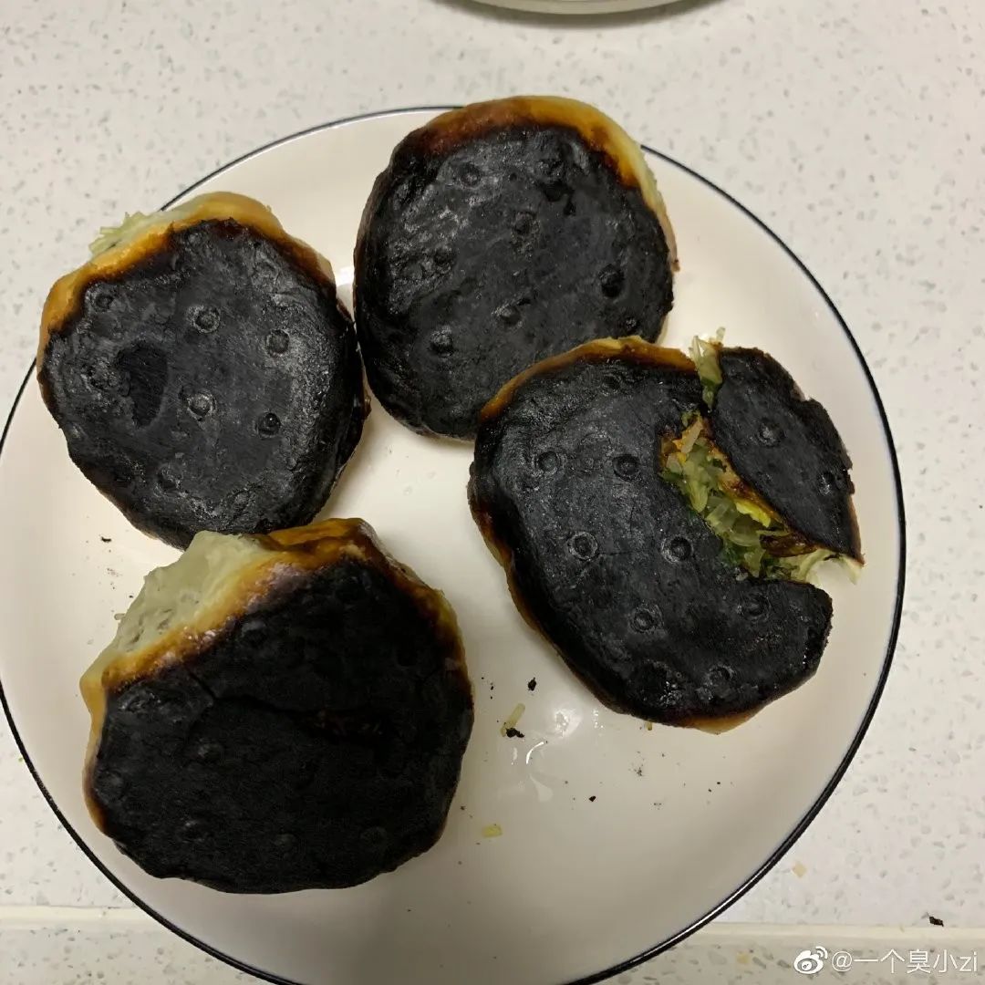 宅家做饭成大型翻车现场,看完我真的震惊了.