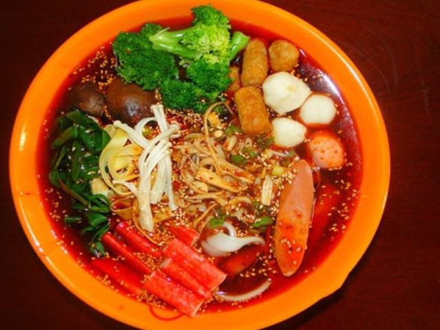 麻辣烫里面"最实惠"菜,被老板偷偷藏了起来,很多人都看不见