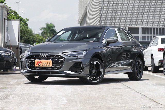 2026款奥迪A3 Sportback 35<em>TF</em><em>SI</em> 飞驰尊享型 +豪华臻选包