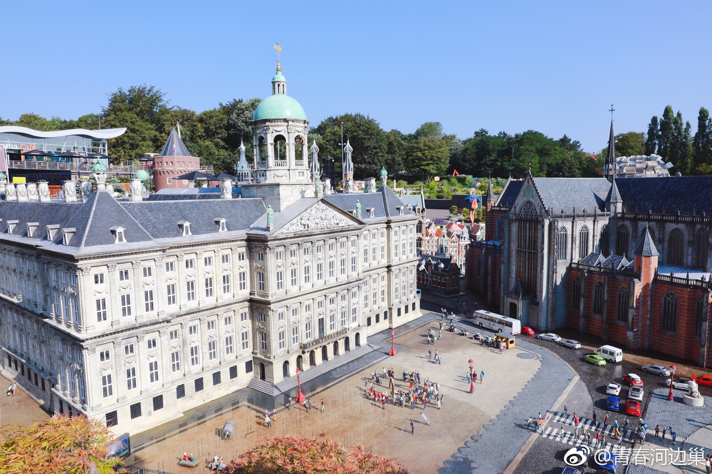 海牙马德罗丹微缩城(madurodam)是一个1:25比例的荷兰,这不