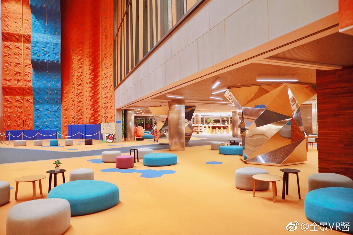 鹅厂腾讯滨海大厦简直就是我的理想办公的地方,各种设施应有尽有