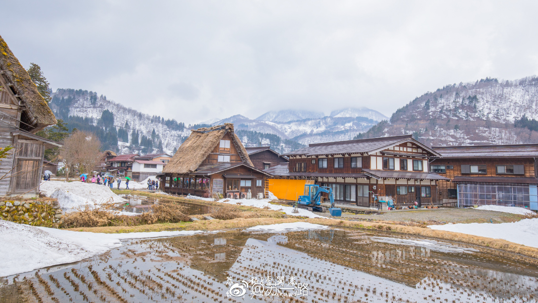 白川乡,雪与合掌造建筑.