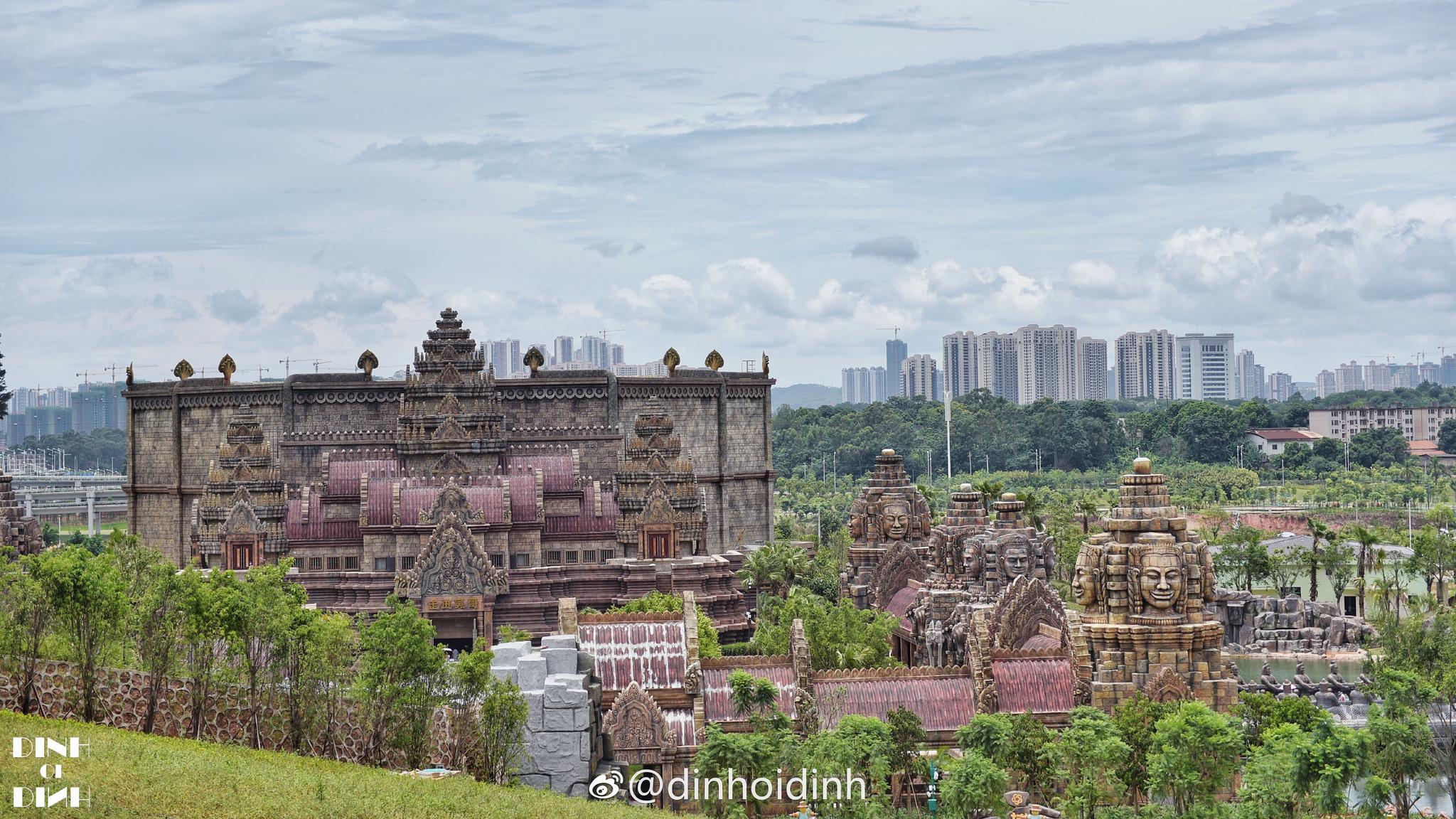 方特东盟神画位于南宁市青秀区环路66号,倚青秀山