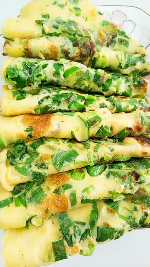 手把手教你煎葱花鸡蛋饼,图文详细一看便懂,奶香浓郁绵软适口!