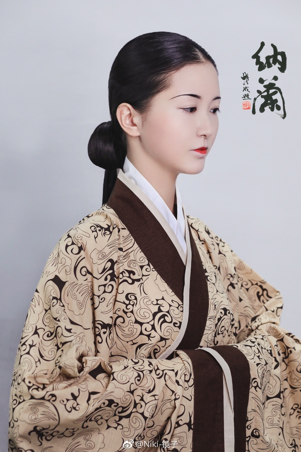 14先秦脑后双鬟的发髻对后世的影响很大