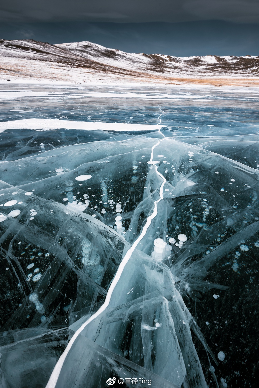 千里冰封贝加尔湖送给正在升温的大家