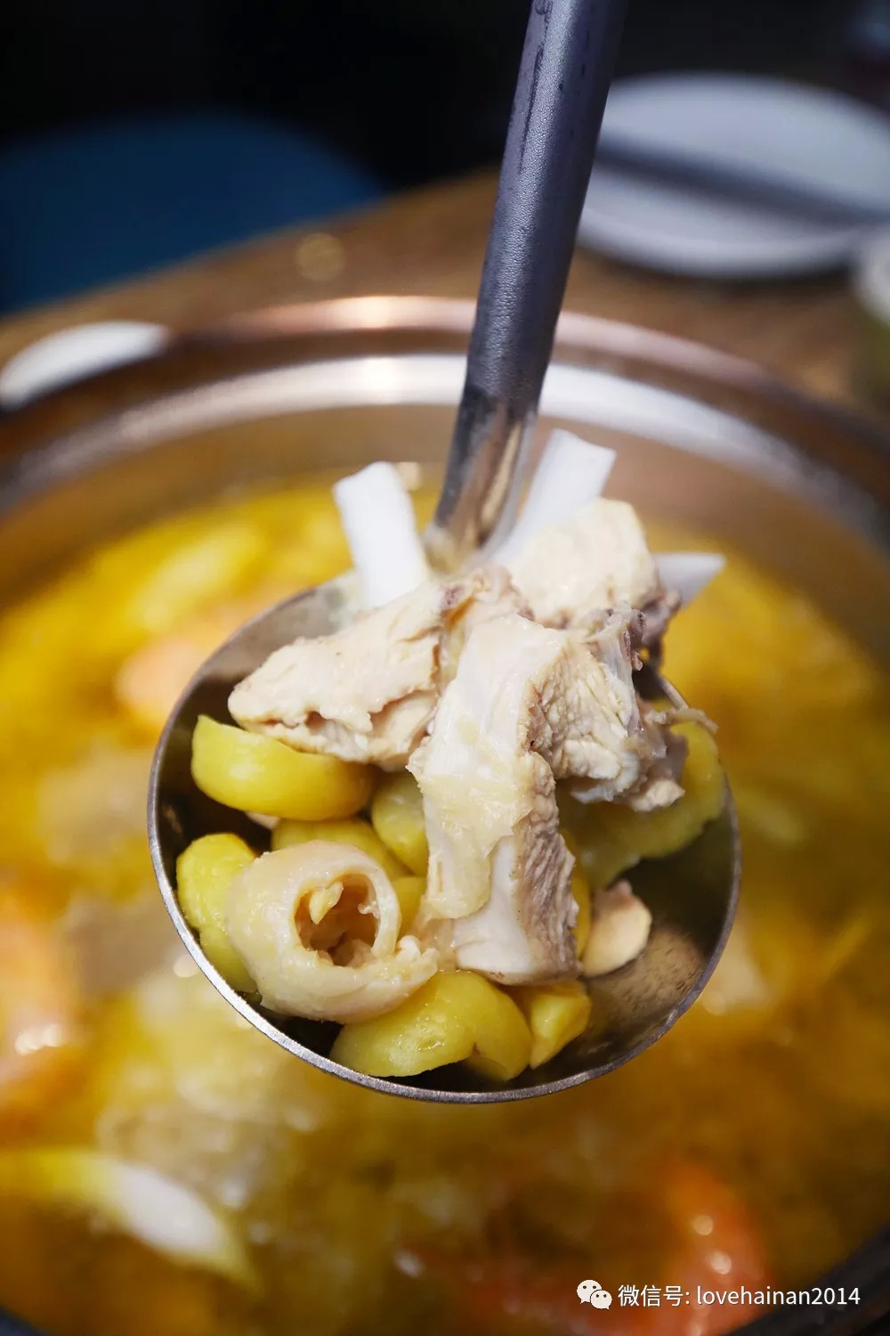 最高能减200块,吃288还送原味椰子鸡一只!老板肯定是心里有事情