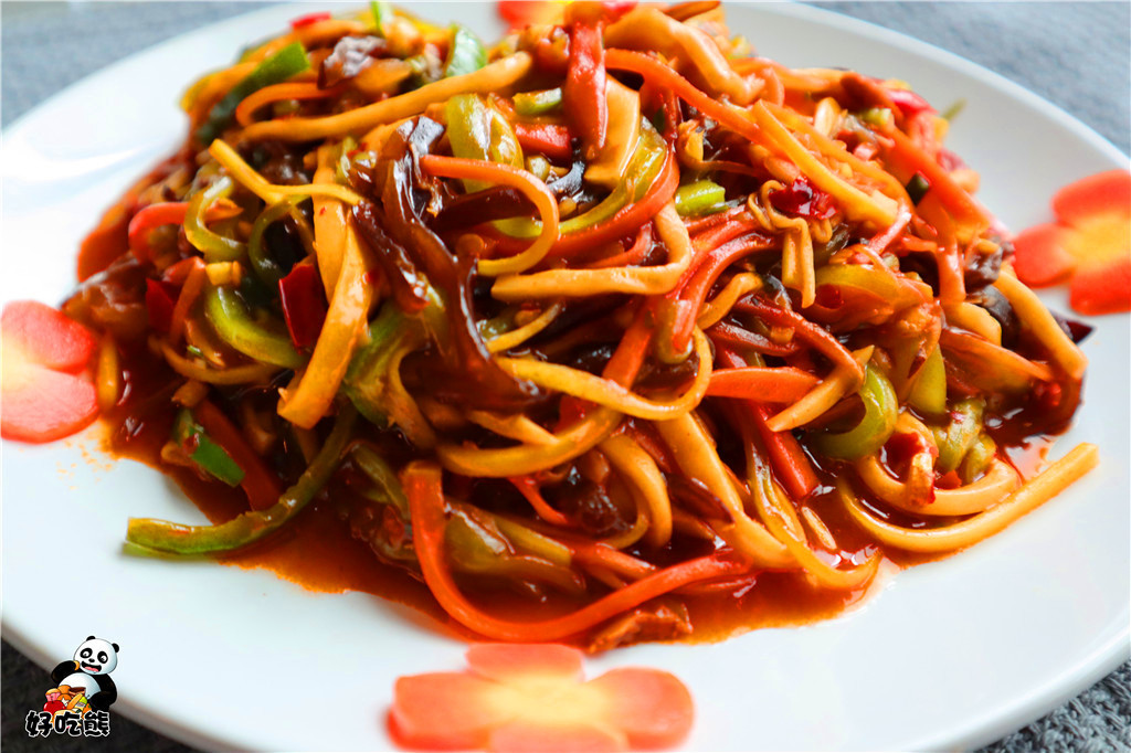 下饭神器鱼香杏鲍菇做法简单几分钟就搞定