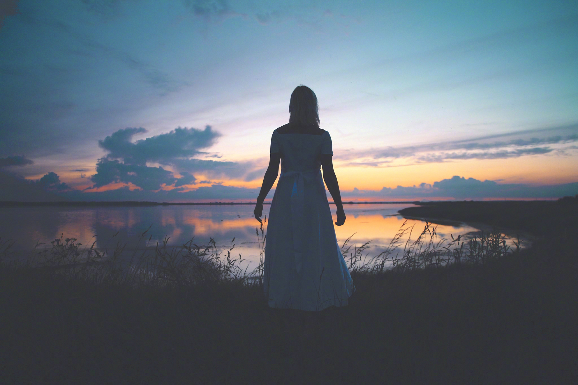 只需三步,打造唯美日落背影风格!简单粗暴,效果不错