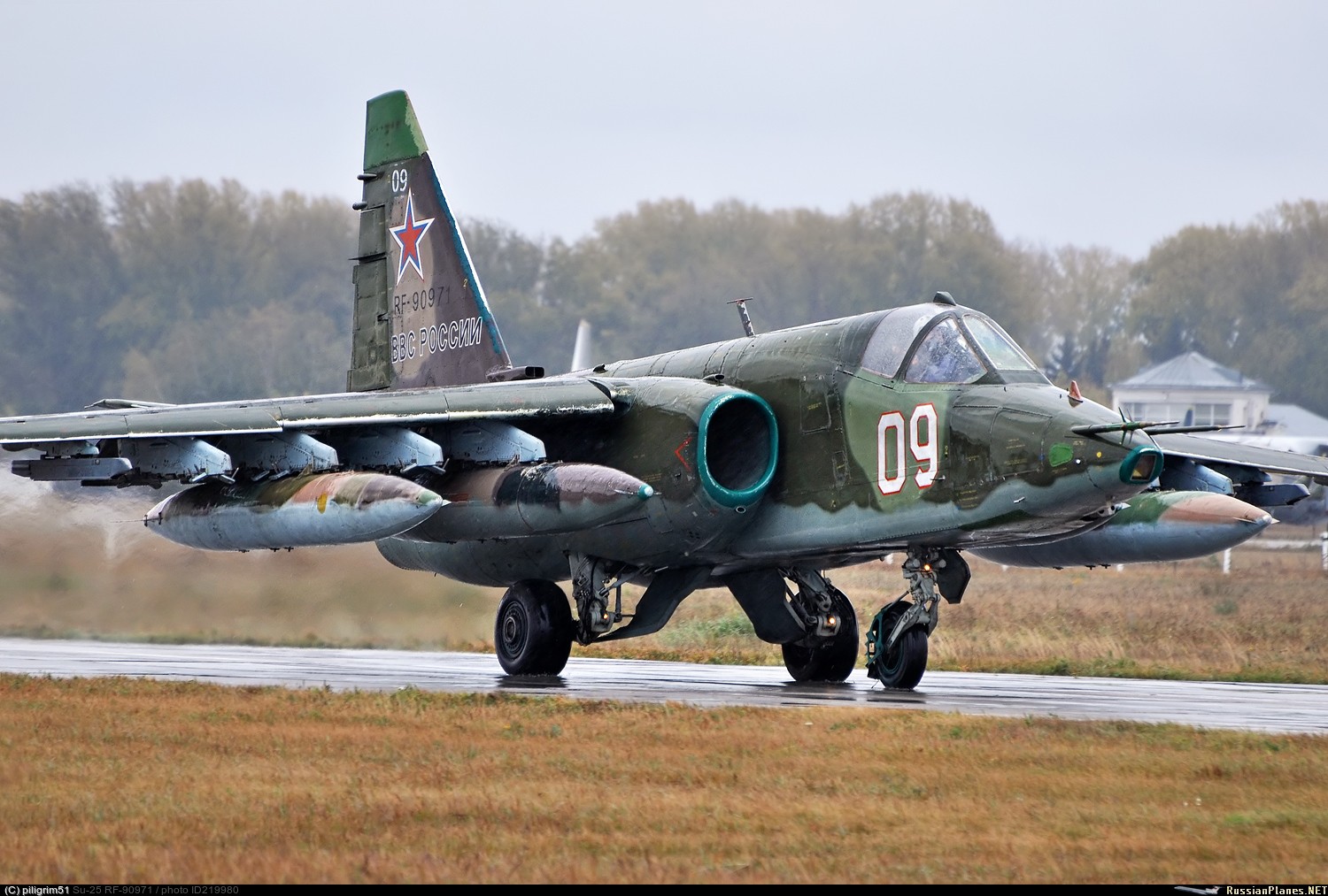 苏联俄罗斯的苏25蛙足强击机