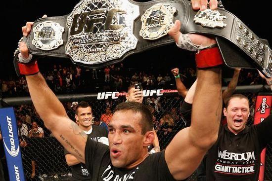 UFC重量级选手最强名单出炉！他们是全世界最能打的男人