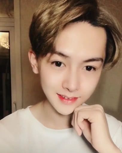 美艳"天竺少女"卸妆,网友:女生看了都流泪!