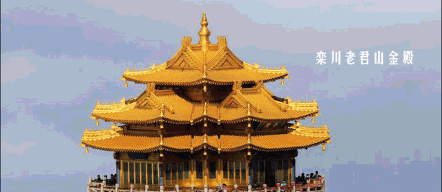 海拔2000米山巅一座形似故宫角楼的中国建筑艺术经典之作