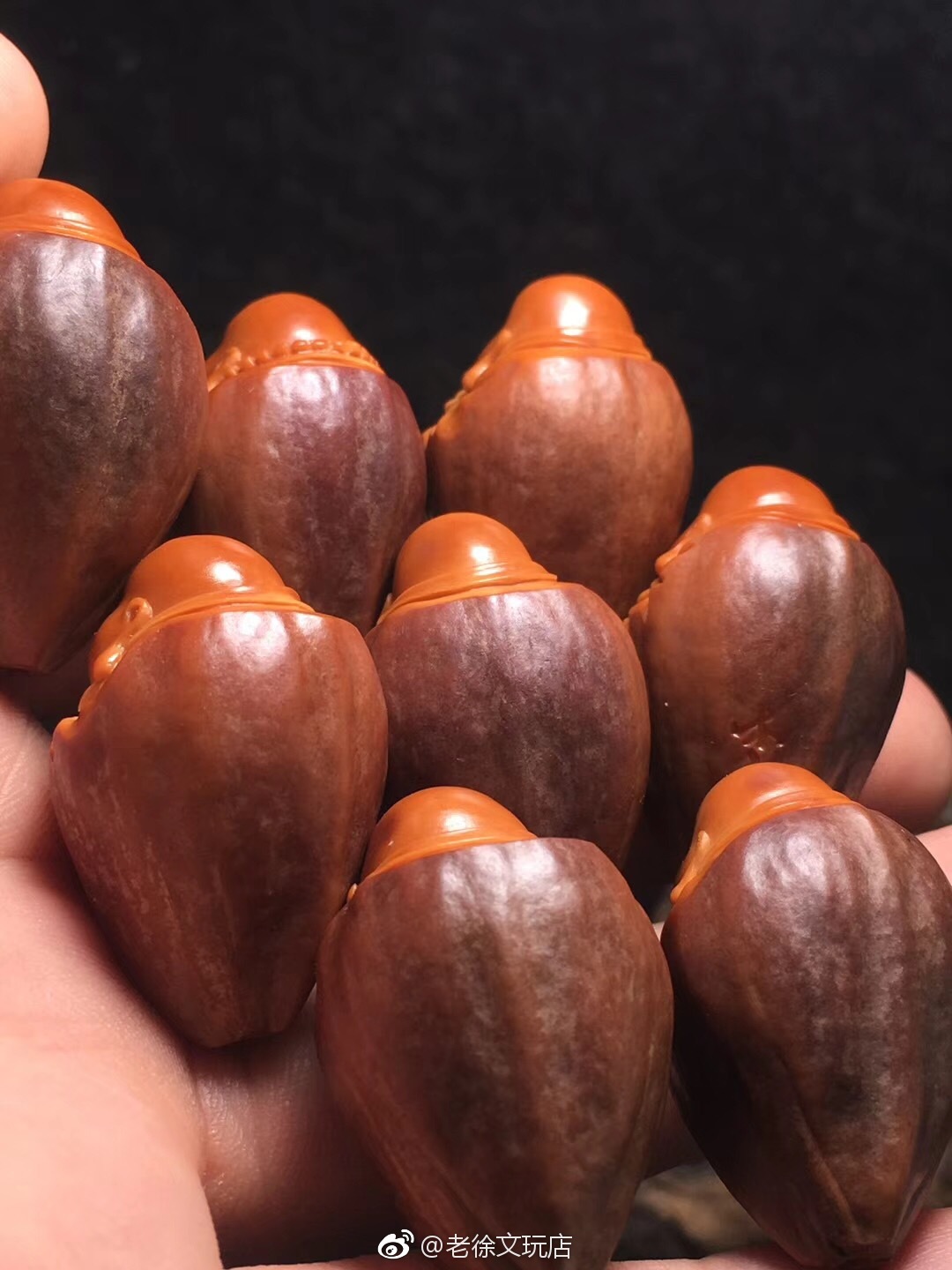 橄榄核雕:紫皮包衣弥勒 2.0×3.