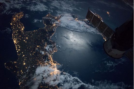 以上帝的视角俯瞰世界是怎样一种感受四十张绝美照片汇成美