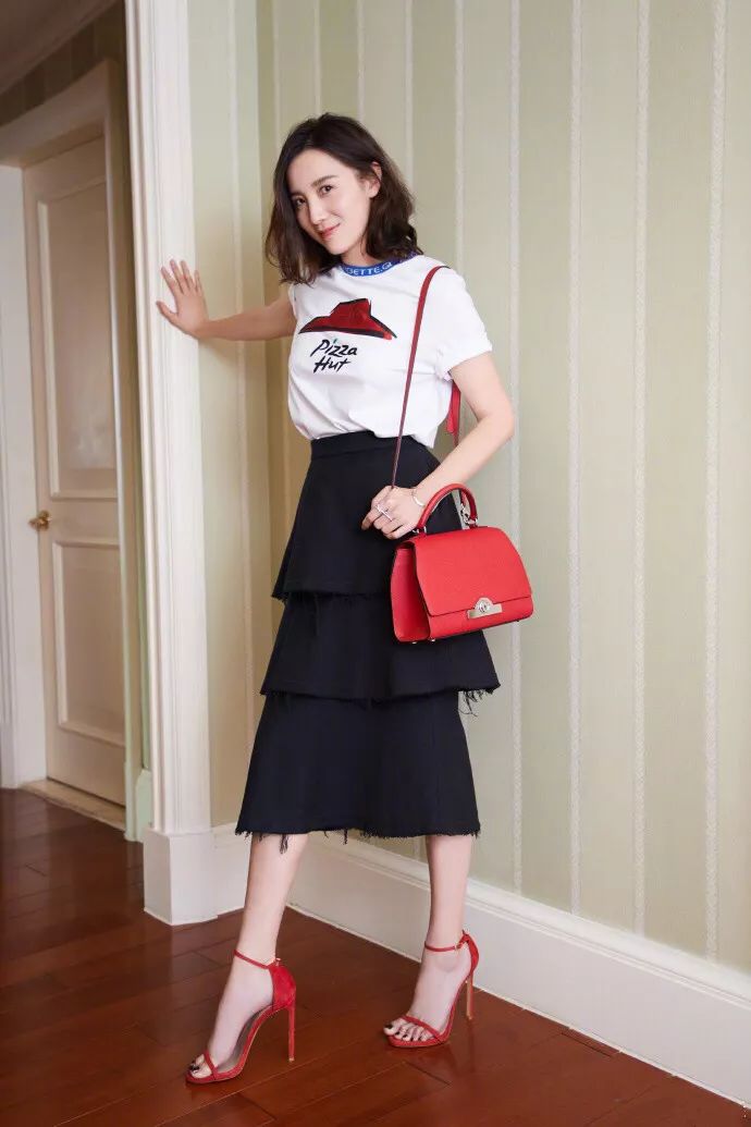 迪丽热巴刘诗诗的迷笛裙火了,腿粗屁股大就穿它!