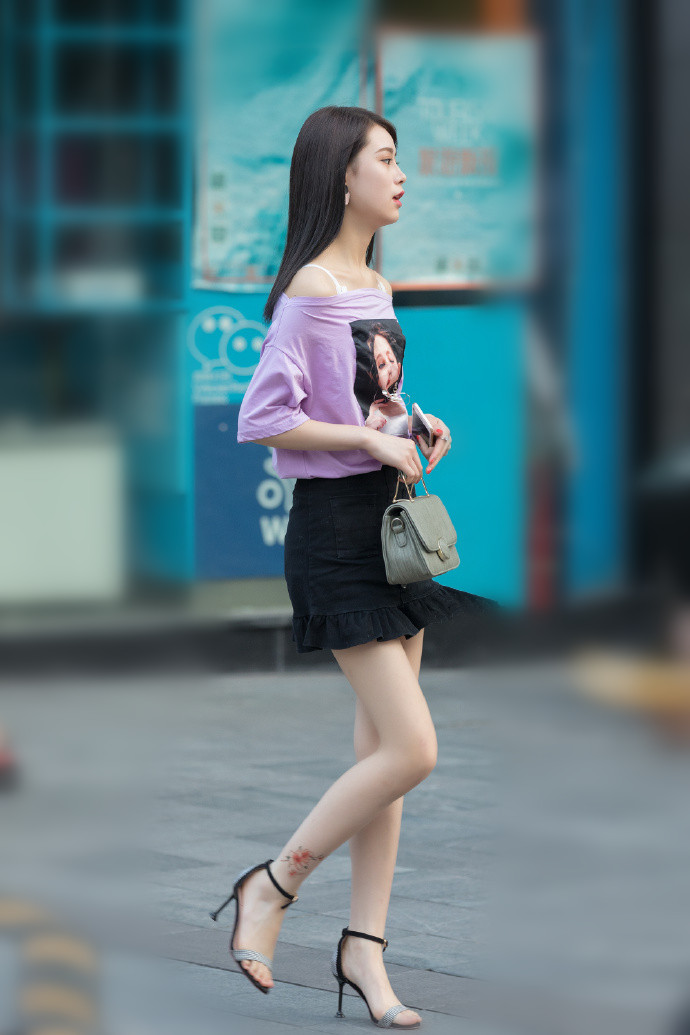 无锡街拍,夏日清爽的几款搭配,开启不一样的时尚新视角!