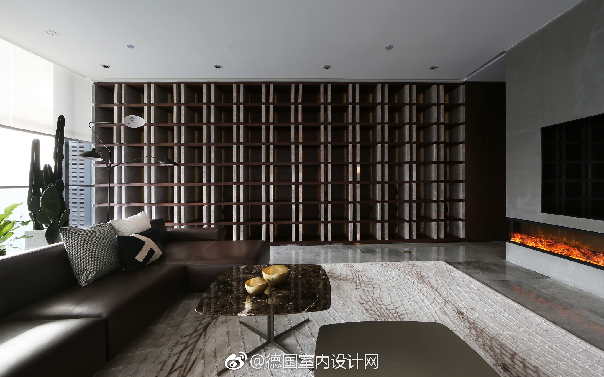 亚邑设计丨米茜尔办公空间。办公大楼的选择本身就像企业的形象一样|米茜尔|办公大楼|隔间|光环境|采光_新浪新闻