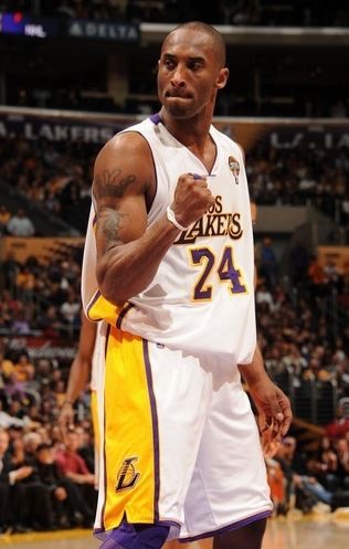 一组科比的标志性动作,从小飞侠到黑曼巴,激情不变!