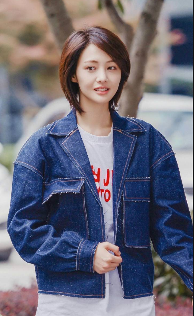 郑爽新剧为了你我愿意热爱整个世界定档开播超级期待李木子