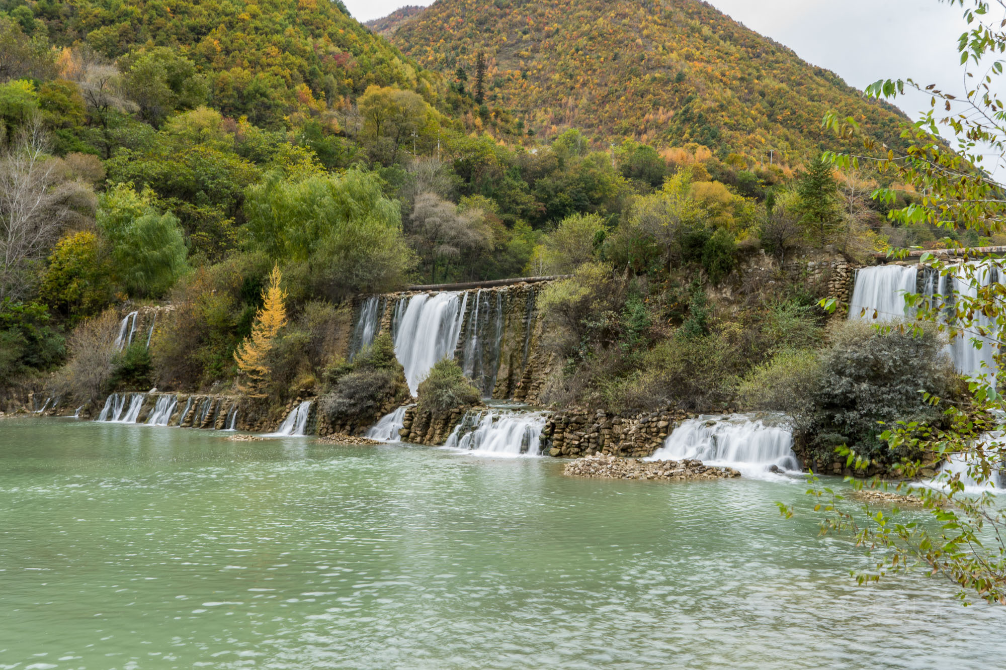 深藏陇上江南的童话世界 甘肃宕昌官鹅沟