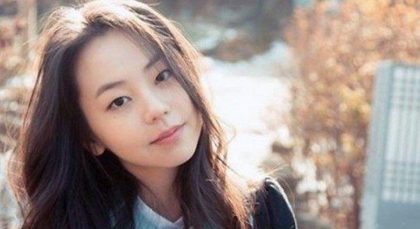 权志龙有女友了早已过上了没羞没躁生活女友好漂亮