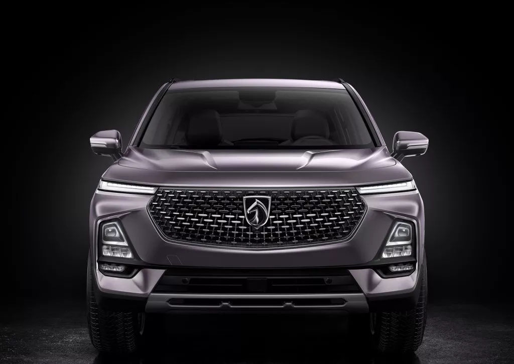 我把车标p掉了,认出这辆车算我输