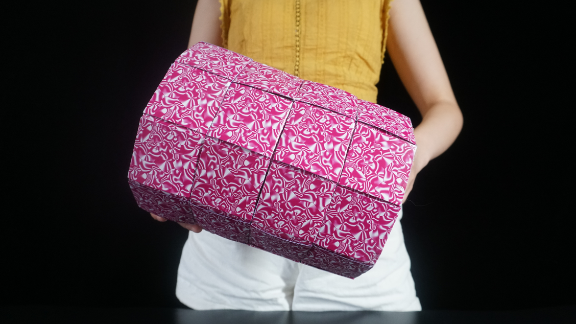 垃圾桶以后再也不用买了,3副扑克牌教你叠出来,放在家里真漂亮