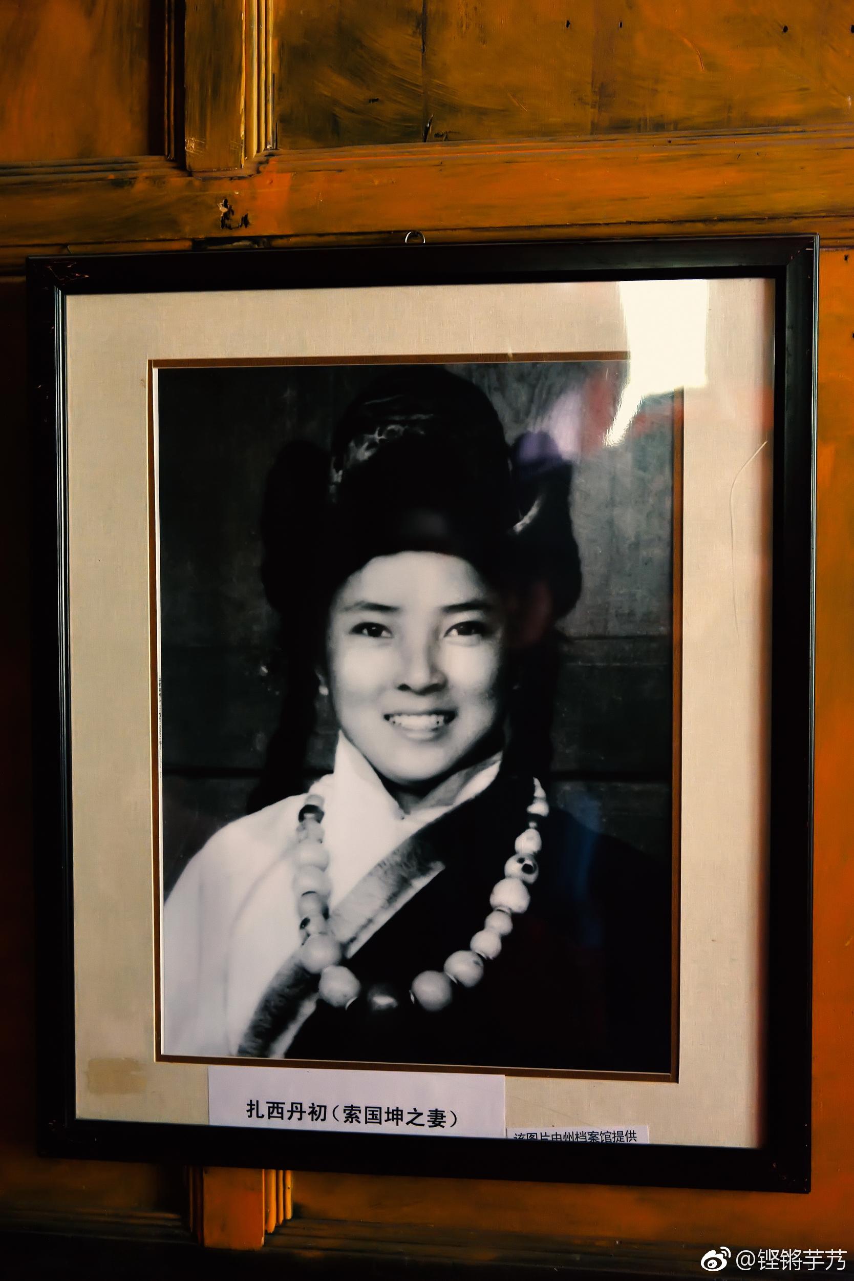 电视剧《尘埃落定》的取景地|卓克基土司官寨|取景地|塔娜_新浪新闻