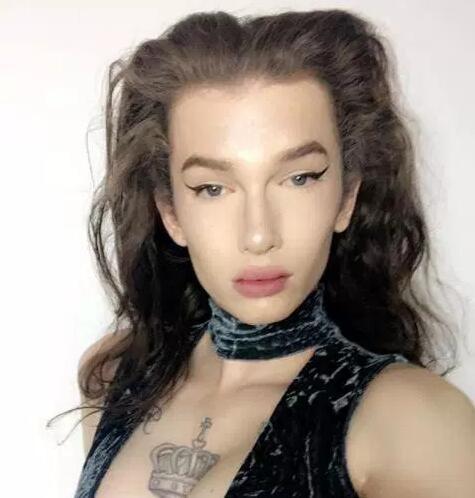 男子变性成为女人,花费44万整容,整容后和100多位男士约会