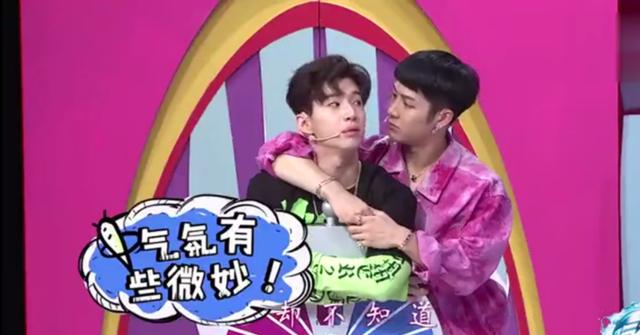 王嘉尔、刘宪华为何炅争风吃醋,其实两人私下