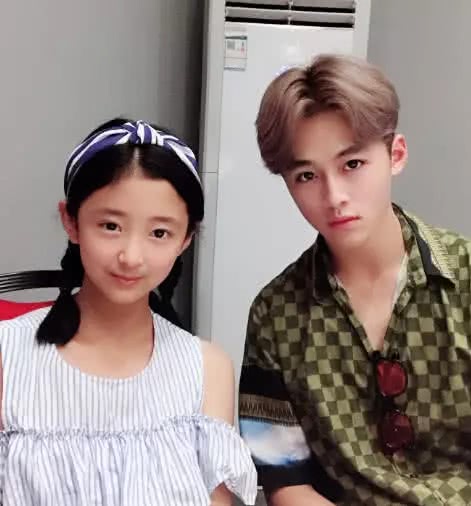 《变形记》最幸运的两位农村"公主",都收获了帅如韩星的哥哥!