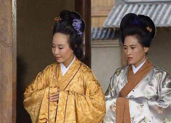 曹操特意让关羽与嫂嫂同住一间房,关羽的做法令曹操叹服!
