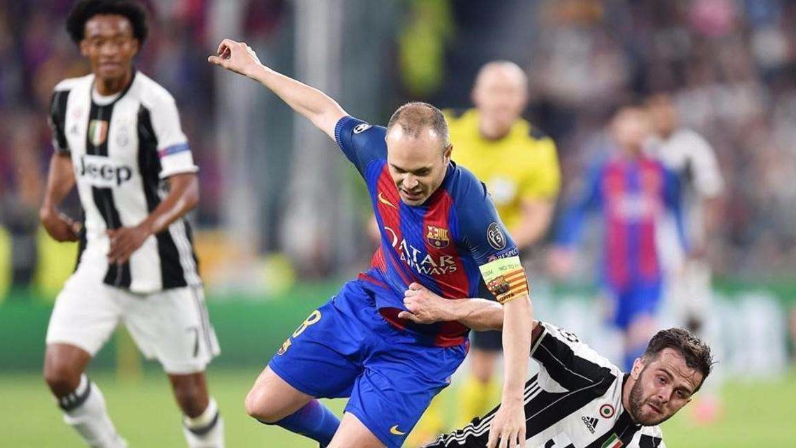 鸡皮疙瘩掉一地啊!伊涅斯塔油炸丸子过人,不比踩单车马赛回旋差