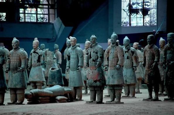 秦始皇攻打一小国比统的一春秋六国还长,打10年死30万秦兵!