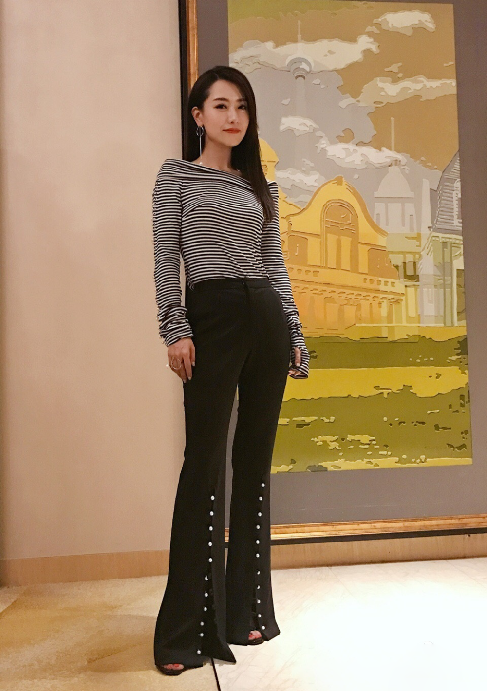 白冰这种美挑不出什么缺点但也没什么特点,赞同吗?