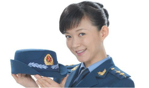 主持人出道,她凭借《武林外传》一炮而红,如今39岁宛如少女一般|刘敏