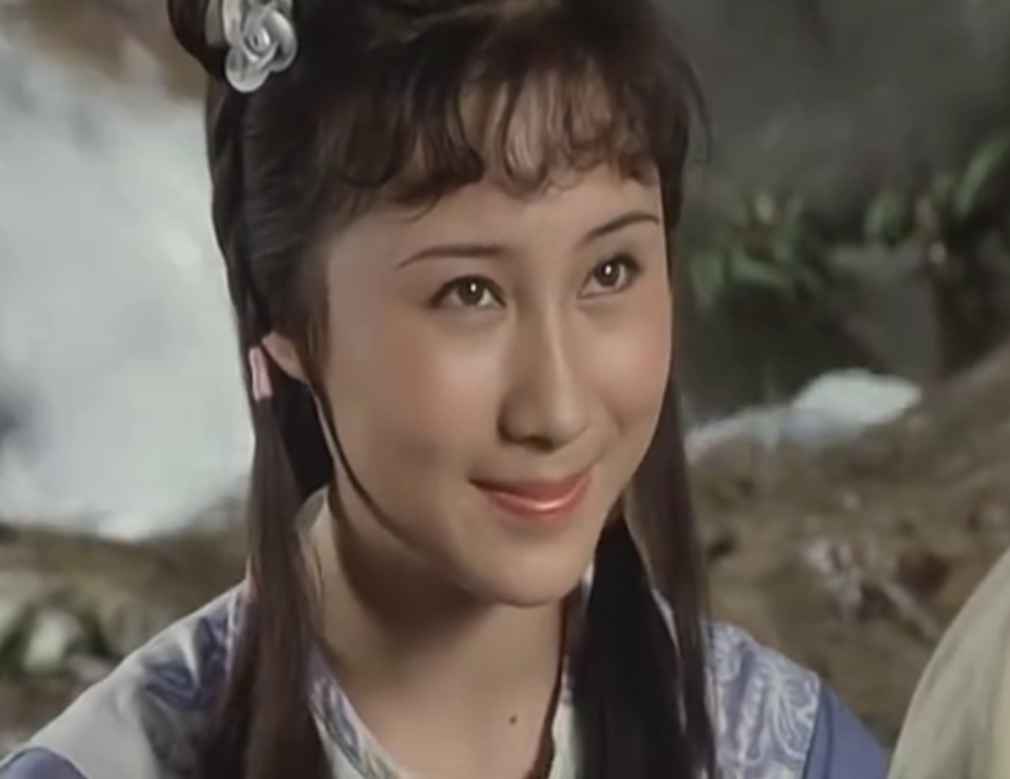 丁岚最甜美的形象就是这个系列喜欢她吗