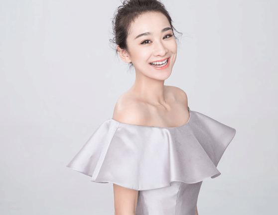 穆婷婷时尚写真笑容甜美身材迷人大秀好身材