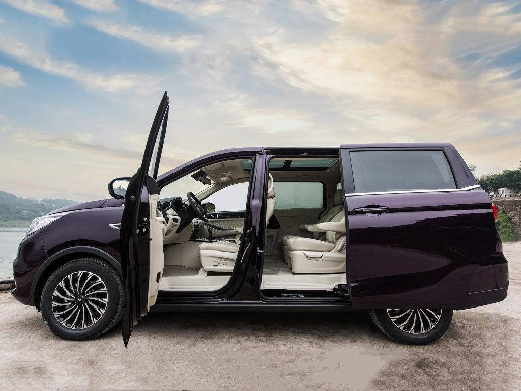 欧尚首款mpv内饰曝光,独立座椅 电动侧滑门,宋max怎么竞争