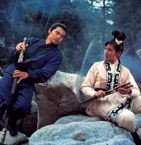 随后凭借《铁手无情》《边城三侠》《飞刀手》《天下第一拳》等剧中的