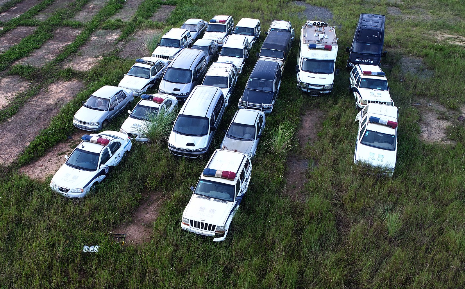 报废警车"画"出"俄罗斯方块",警车退役后去了哪里