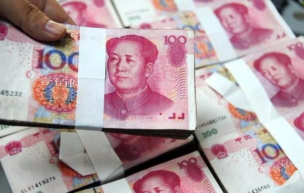 远嫁三年后,母亲生病我回家,小侄子说了句话,我含泪留下两万