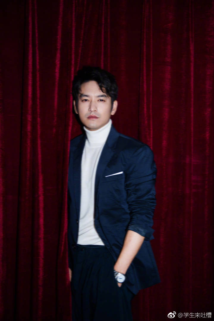 过几天袁文康和铁伟光将去录制最新一期的,为了替大家多打探打探剧的