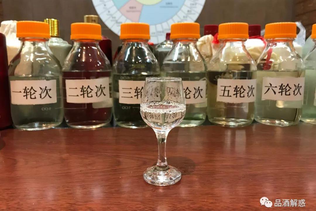 不负杯中酒,不负心中人